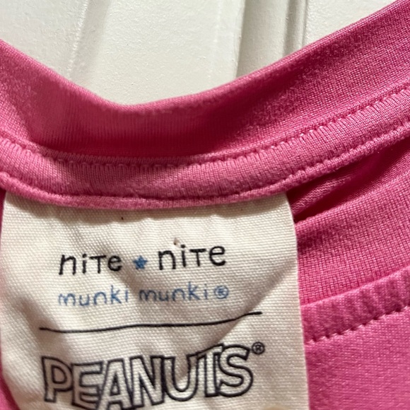 Peanuts hug more nite nite munki munki long sleeve sleepwear top - Picture 4 of 11